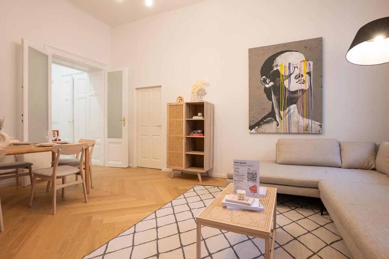 Appartement Spacious 110м2 Flat In The Center Wenen