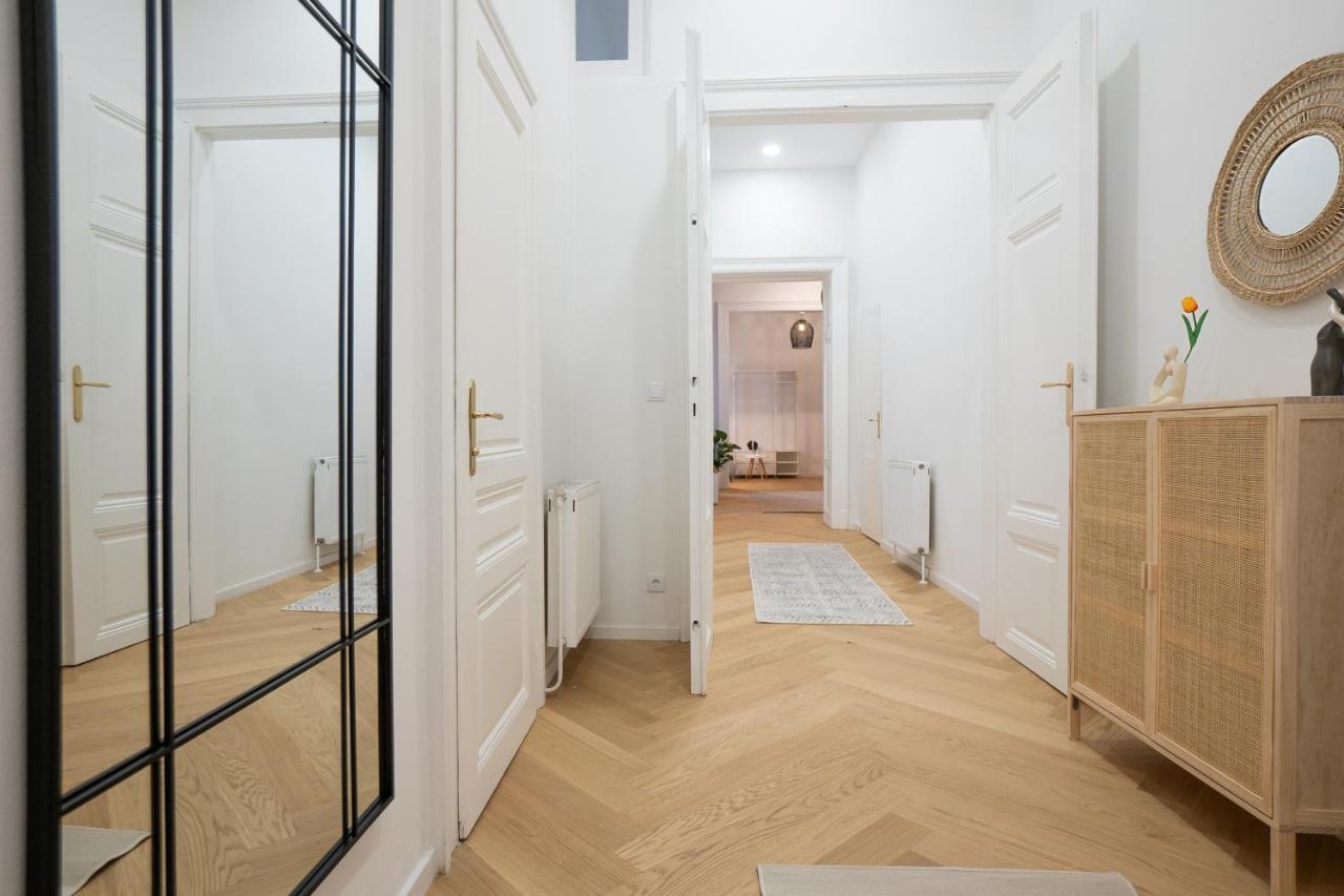 Spacious 110м2 Flat In The Center Appartement *